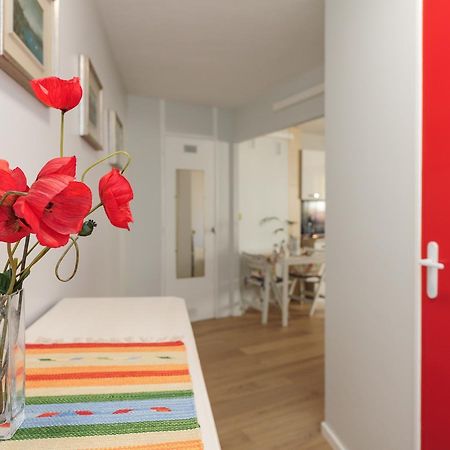 Blue Lagon Five Stars Holiday House 尼斯 外观 照片