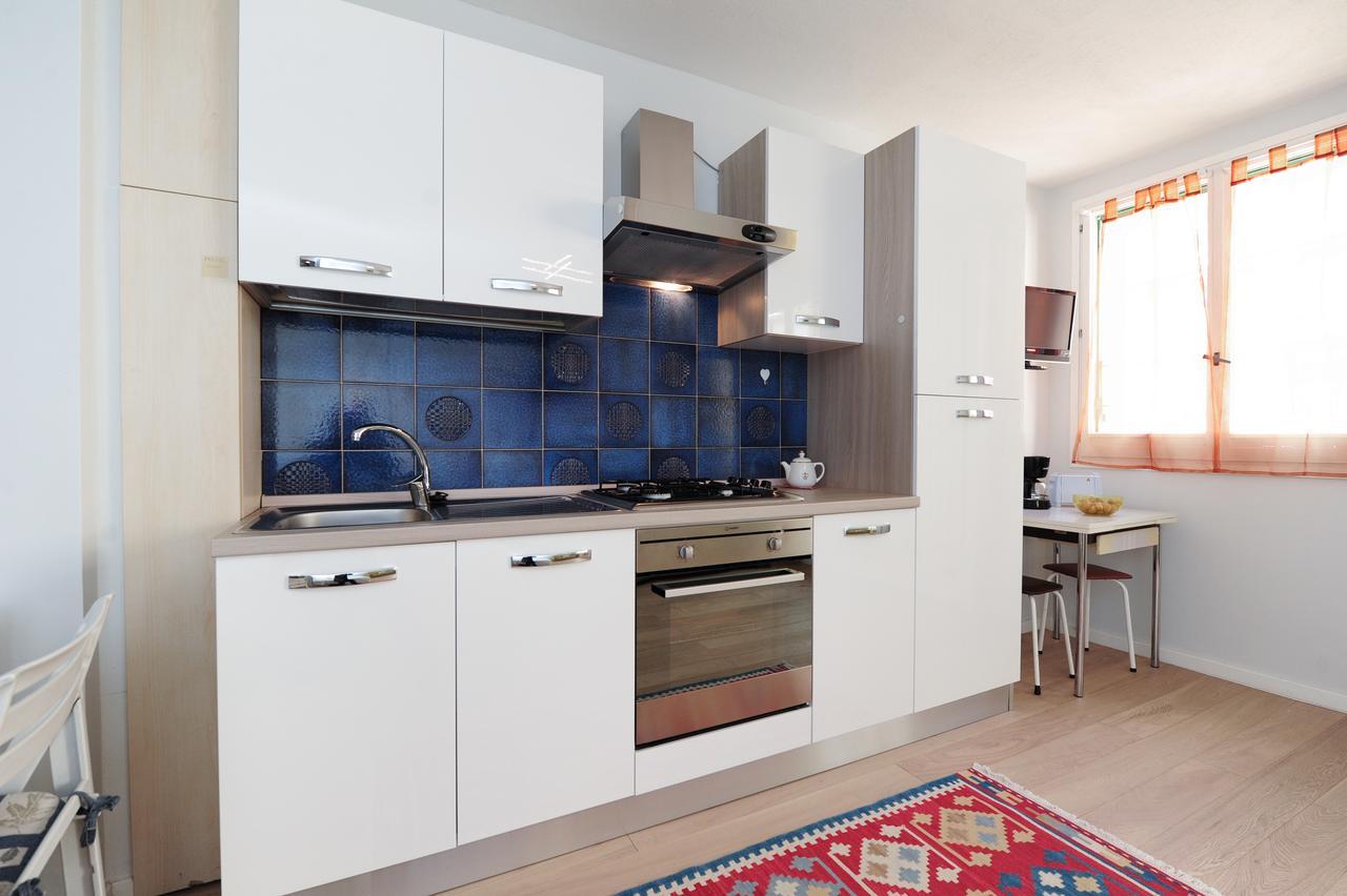 Blue Lagon Five Stars Holiday House 尼斯 外观 照片