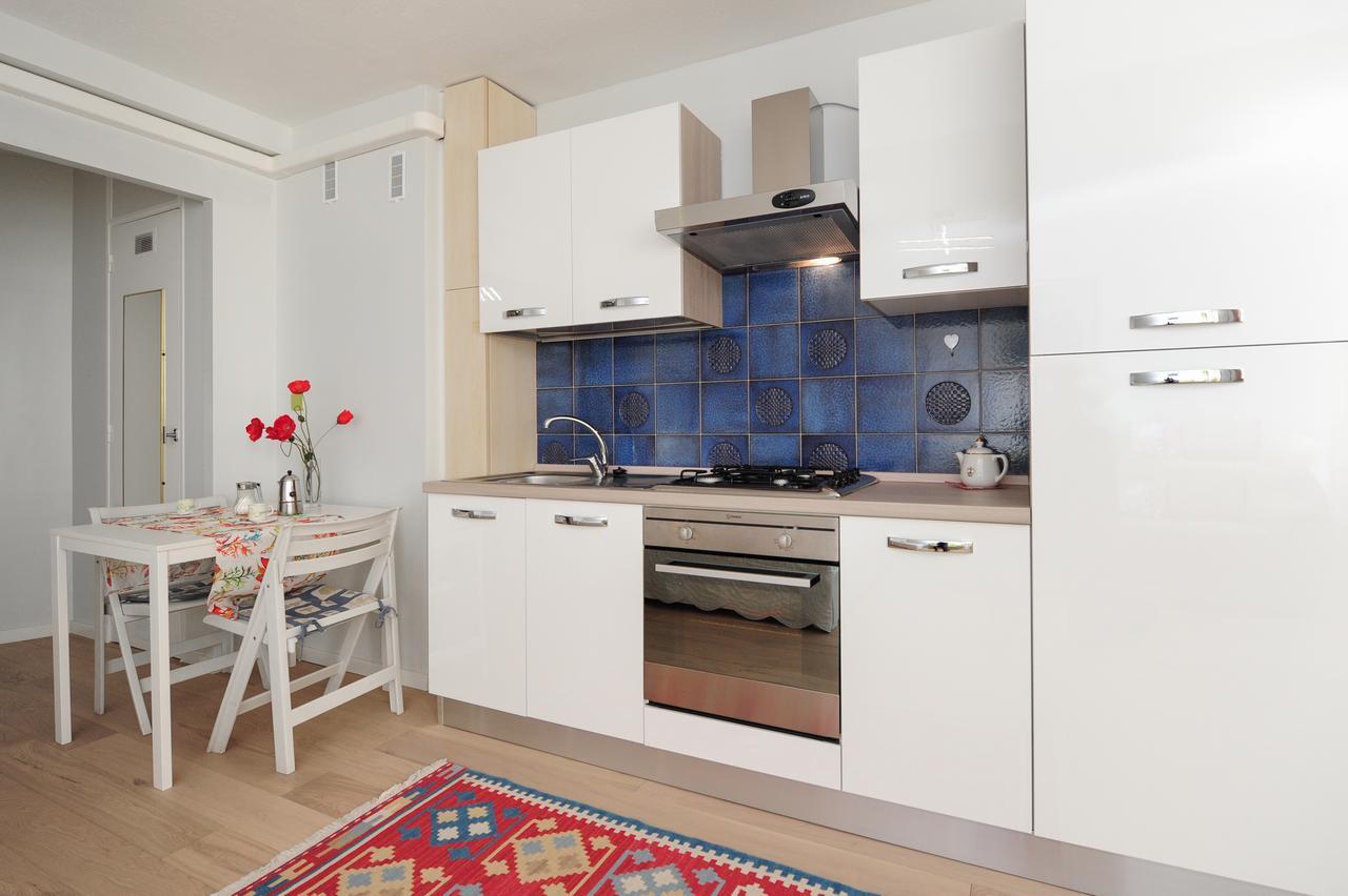 Blue Lagon Five Stars Holiday House 尼斯 外观 照片